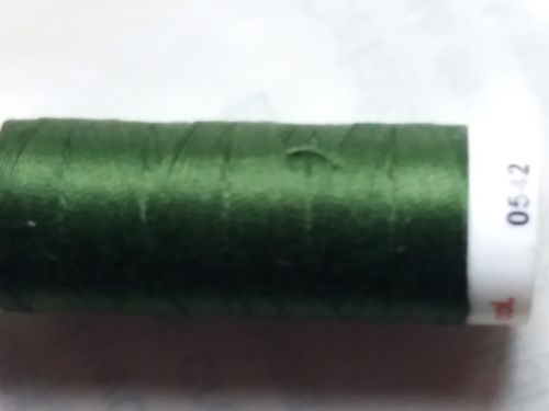 M136-542 quilting coton vert sapin