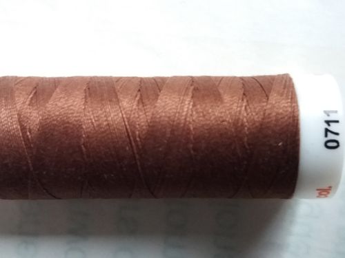 M136-711 quilting coton marron moyen