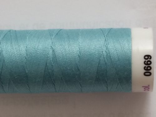 M138-669 Quilting 150m coton/polyester bleu clair