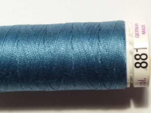 M138-881 Quilting 150m coton/polyester bleu moyen